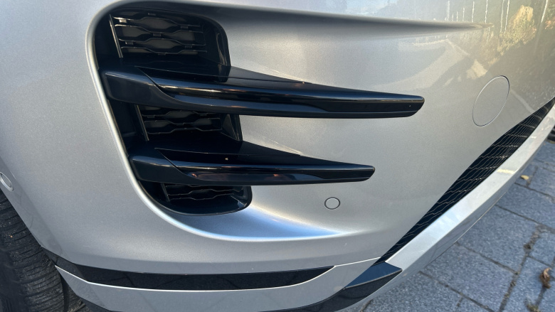 Land Rover Range Rover Evoque 2.0 D180 R-Dynamic SE 5dr Auto Diesel Hatchback